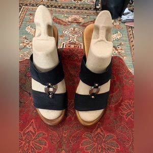 Italian Shoemakers Black & Tan Wedge Sandals